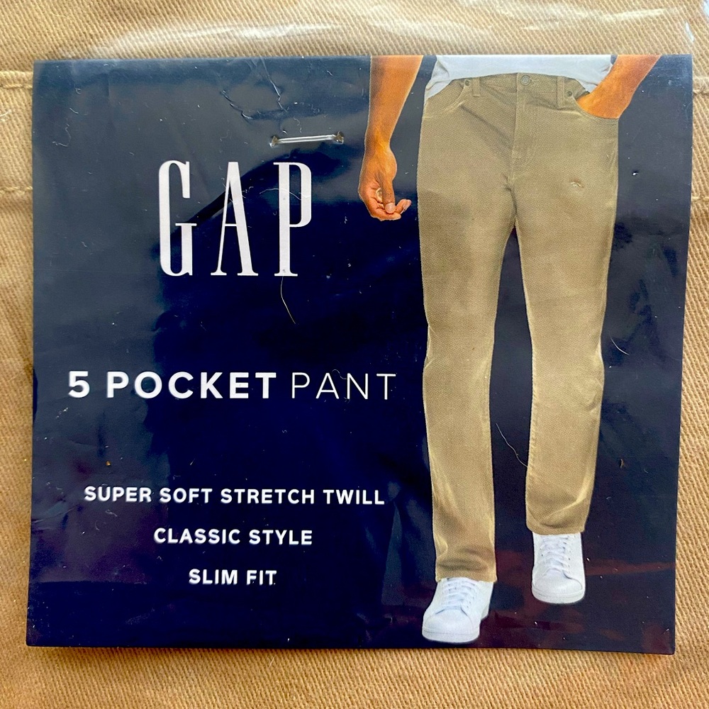 Gap 5 pocket pant 40x30. NWT.   Khaki